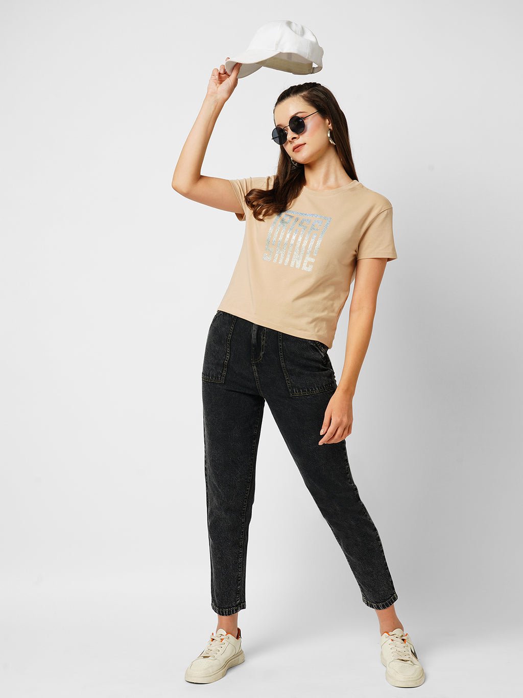 HIGH RISE BAGGY FIT JEANS