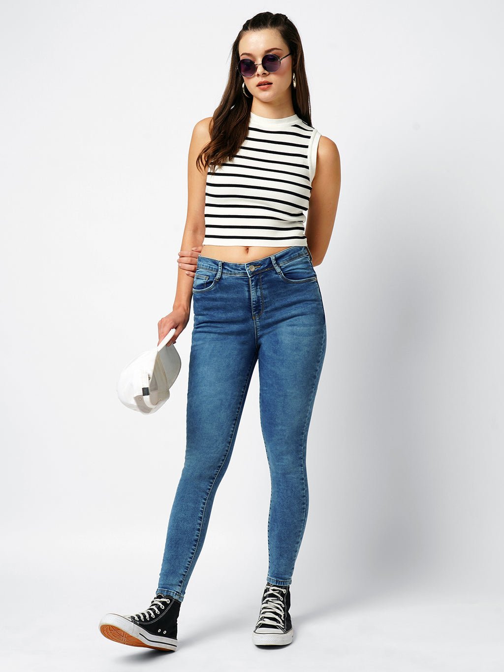 WOMEN MID-RISE SKINNY JEANS